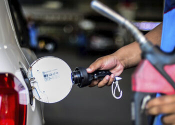 Auxílio-gasolina: veja quem terá direito ao benefício