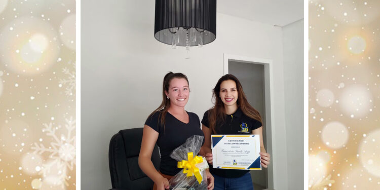 Funerária Santo Anjo recebe Certificado de Reconhecimento da Rádio Nova Roma FM