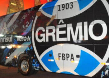 Polícia Civil prende preventivamente suspeito de atirar pedra no ônibus do Grêmio