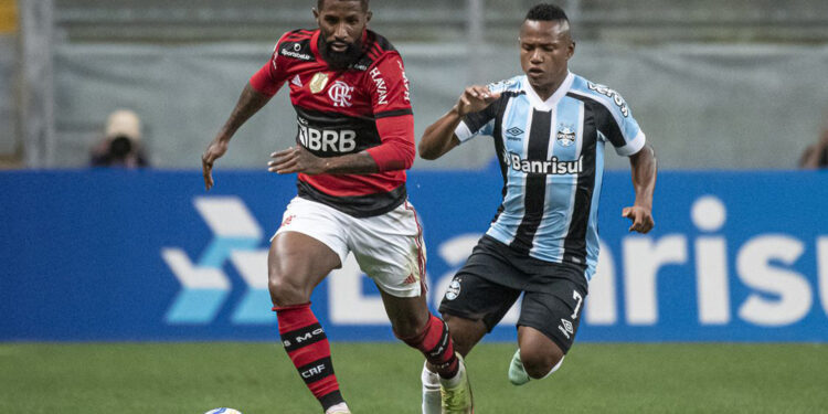 Grêmio arranca empate com reservas do Flamengo