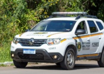 Homem de 21 anos desacata policiais e é preso em Nova Roma do Sul