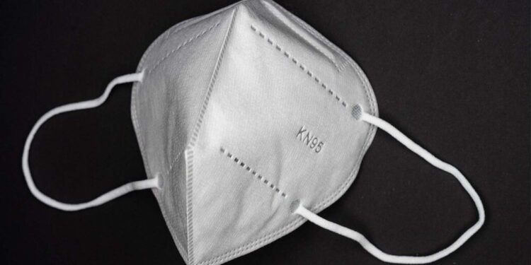 Governadores estudam retirada de máscara para depois do Carnaval