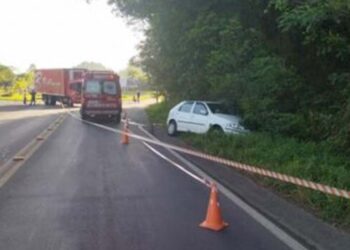 Acidente entre carro e caminhão na ERS-452 deixa uma pessoa morta