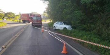 Acidente entre carro e caminhão na ERS-452 deixa uma pessoa morta