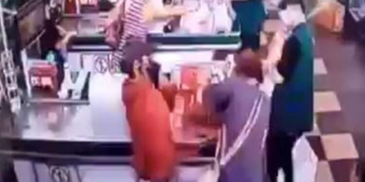 BM prende homem que agrediu idosa dentro de um supermercado, em São Marcos