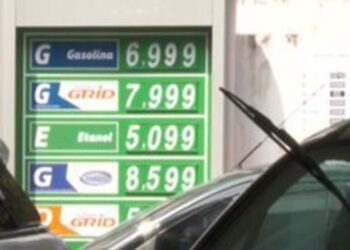 Litro da gasolina chega a R$ 7,99, e botijão de gás, a R$ 140 no país