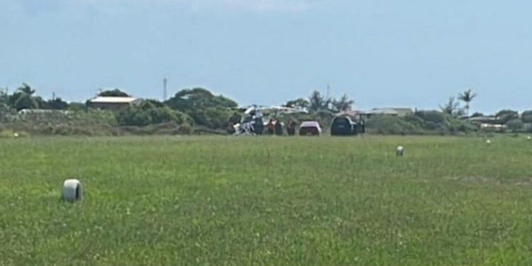 Queda de helicóptero deixa dois oficiais da BM feridos em Capão da Canoa