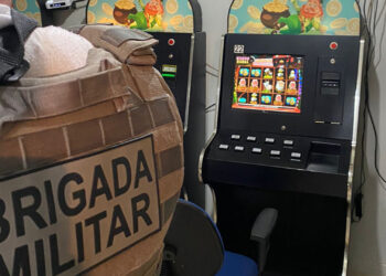 Brigada Militar de Farroupilha fecha casa de jogos de azar