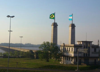 Reabertura das fronteiras terrestres do Brasil com Argentina e Uruguai ocorrerá no sábado (11)