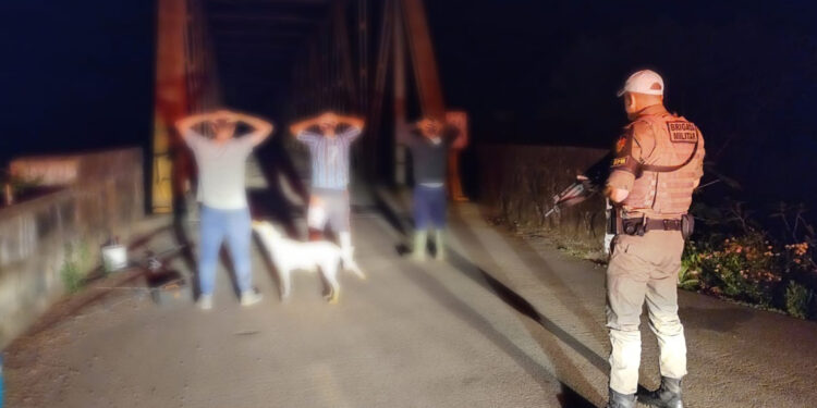 55 pessoas foram abordadas pela BM de Nova Roma do Sul nesse final de semana