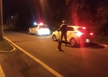 Dois veículos foram Autuados nas ações da Brigada Militar nesse final de semana, em Nova Roma do Sul