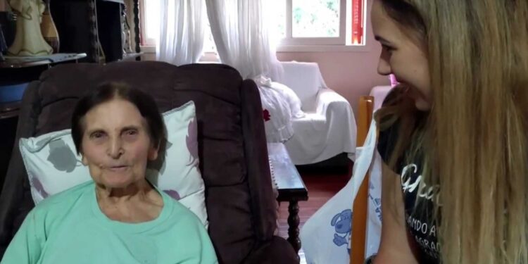 DONA GEMA DELMA COMIN, 86 ANOS E MÃE DE 13 FILHOS PARTICIPOU DO PROGRAMA DE FRENTE COM ELAS ESPECIAL DIA DAS MULHERES