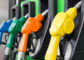 Bolsonaro tenta impedir que litro da gasolina chegue a R$ 8