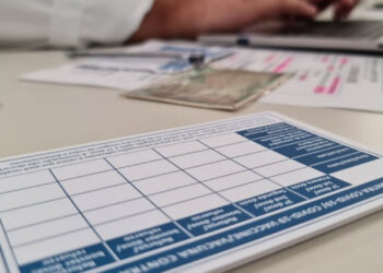 Nove em cada 10 óbitos por Covid-19 em adultos jovens são de pessoas sem vacinação completa