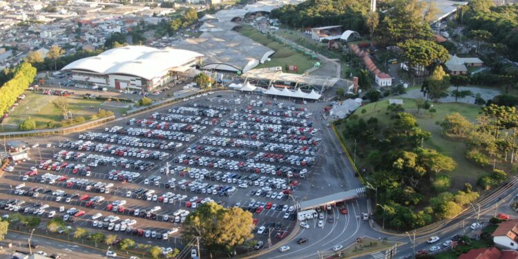 CERCA DE 47 MIL PESSOAS VISITAM A FESTA DA UVA NO PRIMEIRO FINAL DE SEMANA