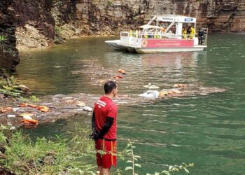 Sobe para sete número de mortos em desabamento de rocha em Capitólio