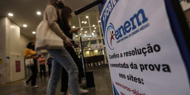 Entenda como é feita a correção do Enem