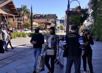 Uso obrigatório de máscara na Serra Gaúcha deve permanecer pelo menos até dezembro