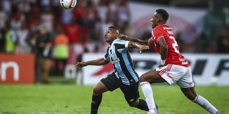 Inter domina o Grêmio no Beira-Rio e vence por 1 a 0