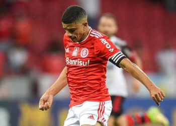 Inter perdeu para o Flamengo por 2 a 1 em Porto Alegre pelo campeonato brasileiro