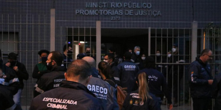 Ministério Público investiga venda de carne de cavalo em hamburguerias de Caxias do Sul