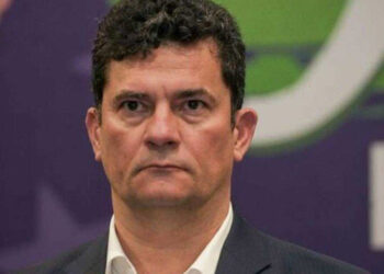 Moro ataca PT e diz que vai revelar quanto recebeu de empresa