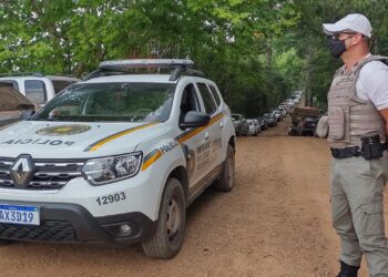 44 PESSOAS FORAM ABORDADAS NESSE FIM DE SEMANA PELA BM EM NOVA ROMA DO SUL