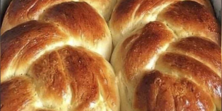 Pão de Leite Condensado prático e delicioso!