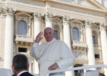 Freira franciscana é a primeira mulher “número dois” do Vaticano