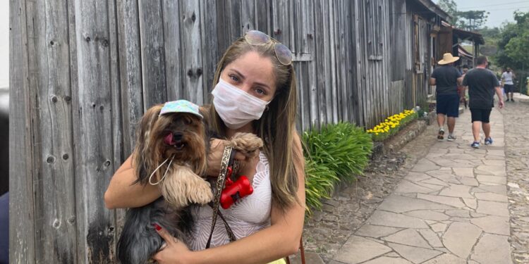 FESTA DA UVA É PET FRIENDLY