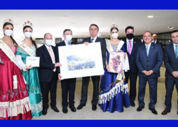 Presidente Jair Bolsonaro confirma participação na abertura da festa da uva em Caxias do Sul