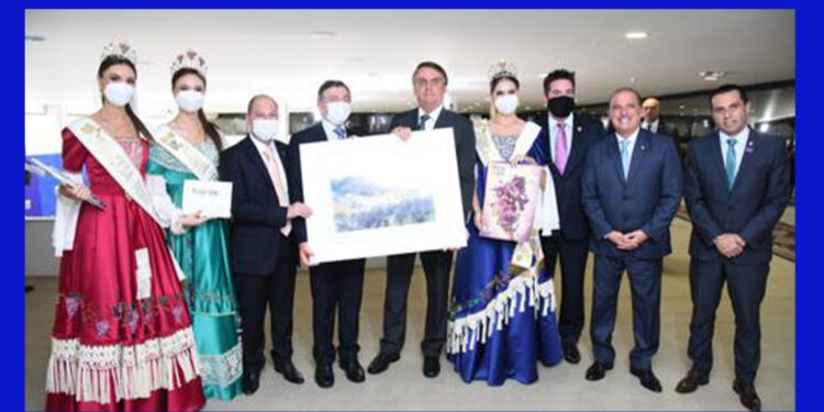 Presidente Jair Bolsonaro confirma participação na abertura da festa da uva em Caxias do Sul