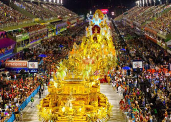 Rio e São Paulo adiam desfile de carnaval para feriado de Tiradentes