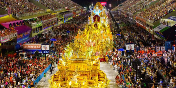 Rio e São Paulo adiam desfile de carnaval para feriado de Tiradentes