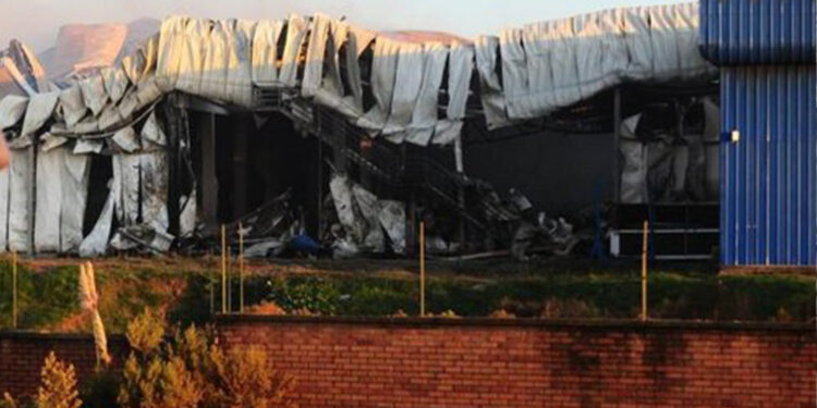 Incêndio na empresa Schio em Vacaria, atingiu pelo menos 70 mil caixas de maçãs e 22 câmaras frias