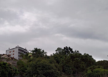 Quarta-feira com aumento de nebulosidade e temperatura máxima chega aos 27°C