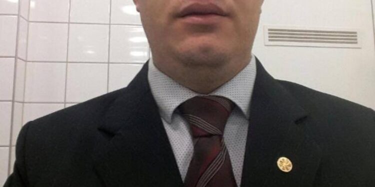 Vander Fiorese gerente da Sicredi Serrana de Nova Roma do Sul completa 21 anos de empresa