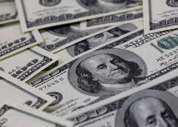 Dólar ultrapassa R$ 4,70 após divulgação de ata do Fed