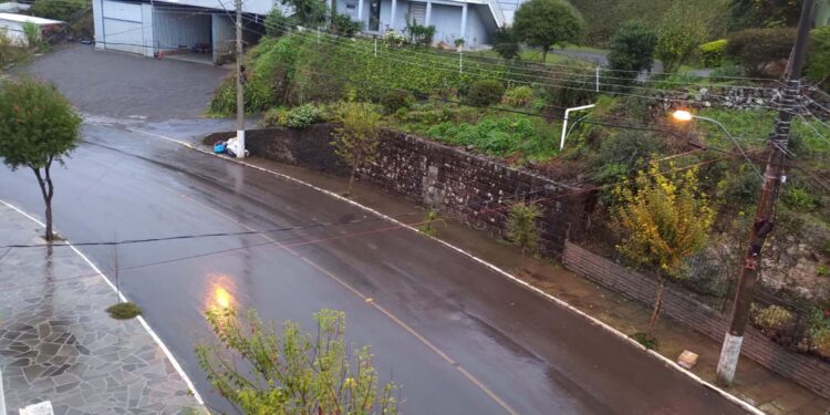 Terça-feira será de instabilidade e tempo abafado no RS