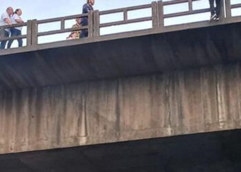 Homem tenta suicídio em viaduto após suposta difamação por comentário em rede social