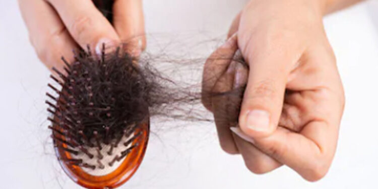 Queda de cabelo pode ser uma sequela da Covid-19