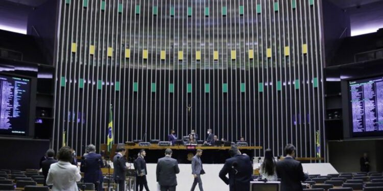 Câmara aprova Medida Provisória que modifica regras do Prouni