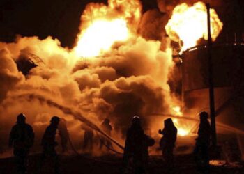 Rússia volta a atacar cidades ucranianas de Mariupol e Kharkiv