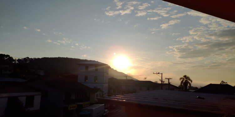 Em Nova Roma do Sul, feriado terá a presença de sol e nuvens
