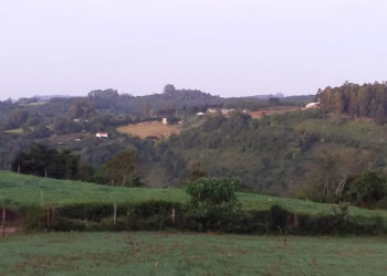 Segunda começa com sol, tempo esquenta ao longo do dia e muda no RS