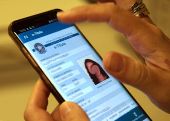 Eleitor tem até 4 de maio para deixar título pronto para votar este ano; veja o passo a passo