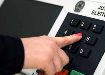 Eleitores de três municípios elegeram novos prefeitos neste domingo