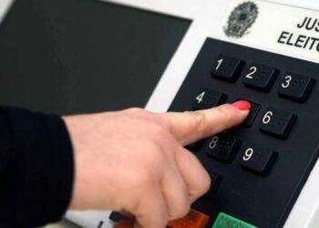 Eleitores de três municípios elegeram novos prefeitos neste domingo