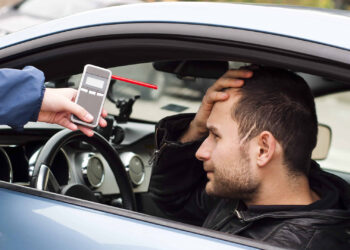 STF confirma multa para motorista que recusa bafômetro