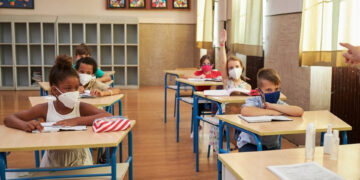 Canoas retoma obrigatoriedade de uso de máscaras nas escolas